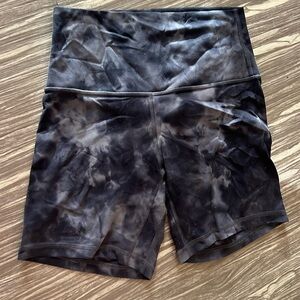 LuluLemon 6” Biker Shorts